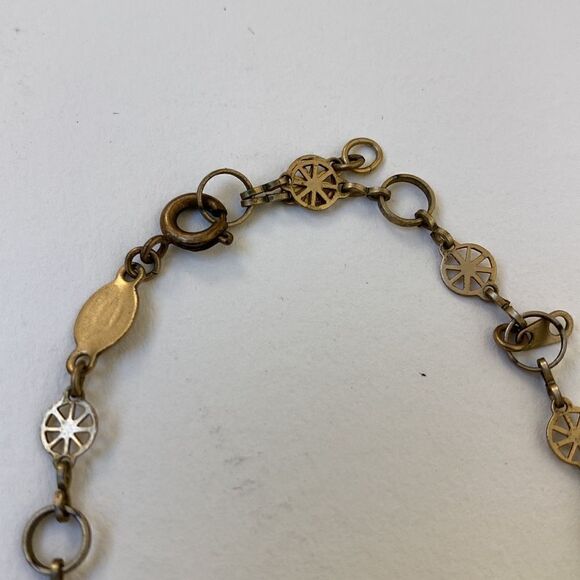 Vintage Inspired Necklace With Blue Stone Pendant - Picture 8 of 8